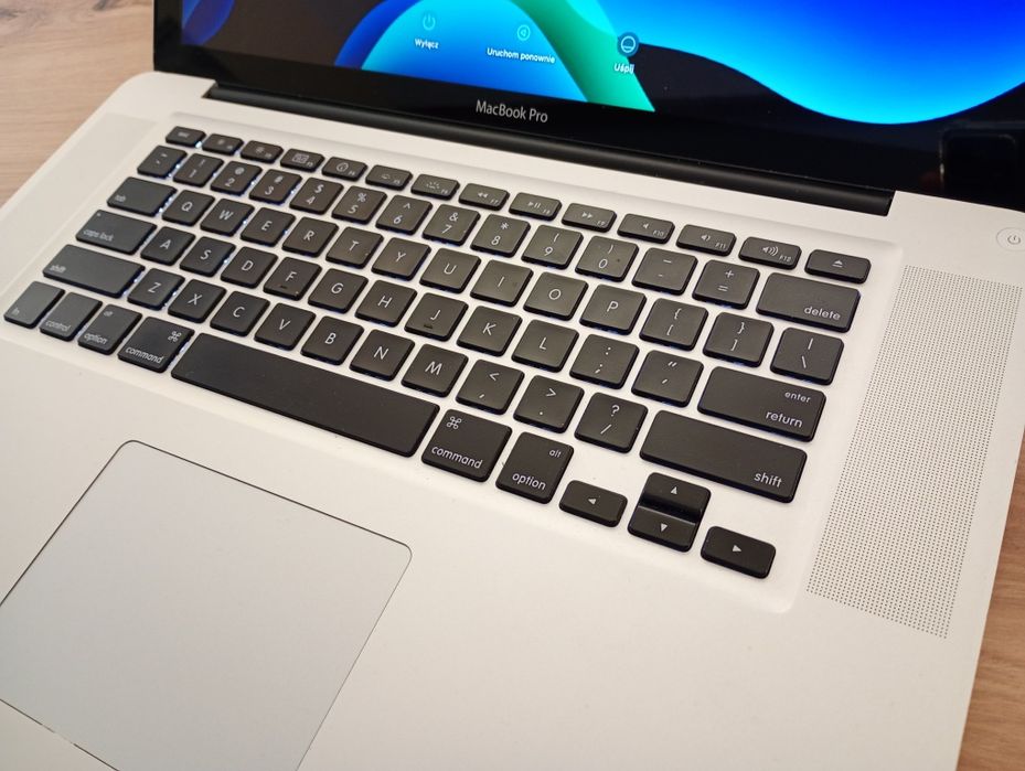 MacBook Pro 15インチ　Monterey Apple Macbook Pro 15 z Touch Bar 15,4