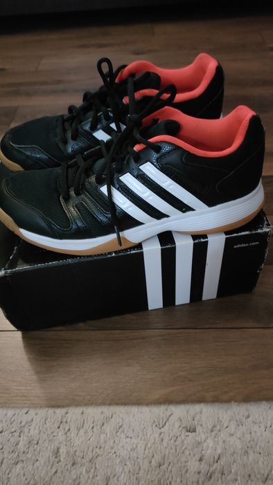 Buty sportowe Adidas rozmiar 40