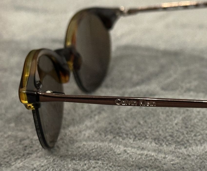 Сонцезахисні окуляри Calvin Klein