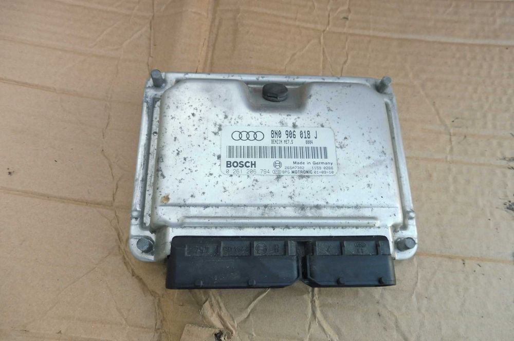 Komputer  Silnika  ECU AUDI S3 1.8 T 8L bam amk