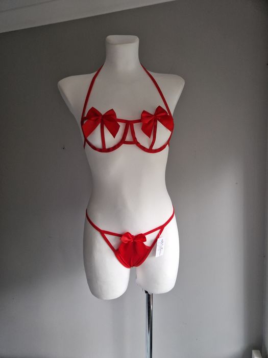 Seksowna bielizna czerwona w z kokardkami L