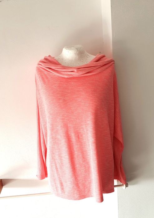 Komfortowy kobiecy sweterek bluzka bluza Golf wiskoza m 38 l 40 42xl