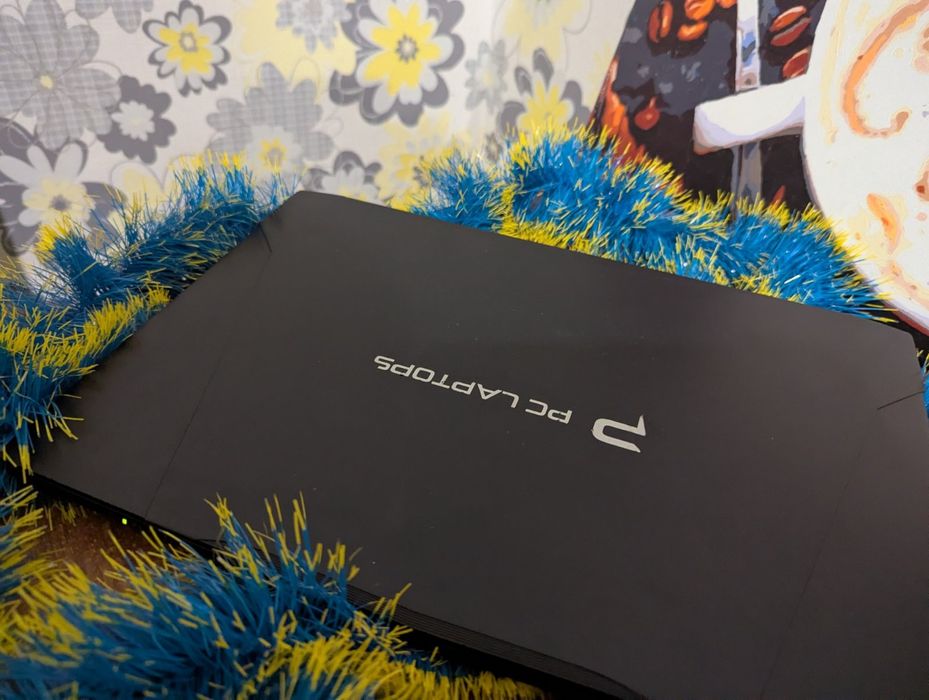 Ноутбук Clevo N 850 EJ   1тб продається Терміново