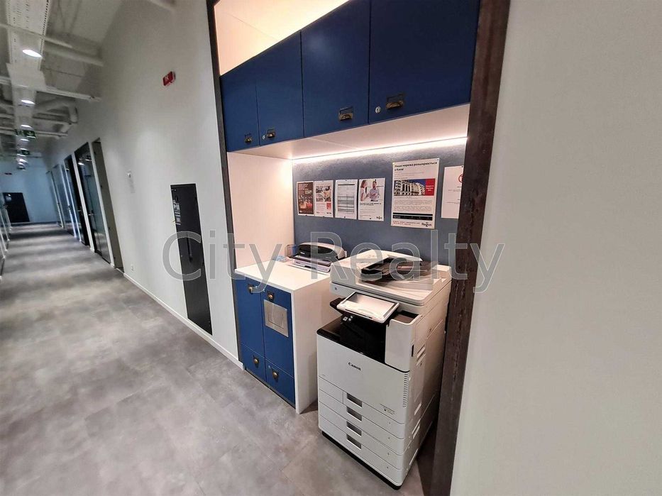 Офіс 50 м.кв. пр-т Берестейський 53 Солом'янський Генератор Меблі Без%