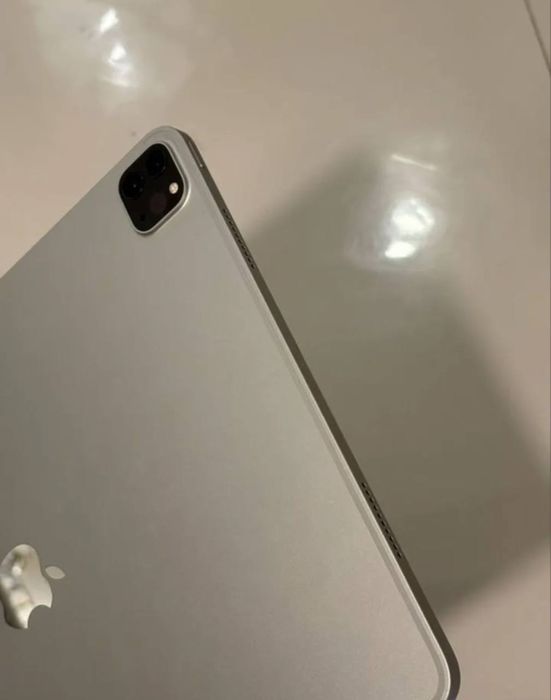 ipad pro 6gen 12.9 4g m2 2022 128gb MDM silver