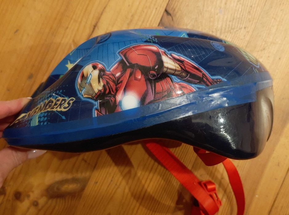 Kask dzieciecy avengers
