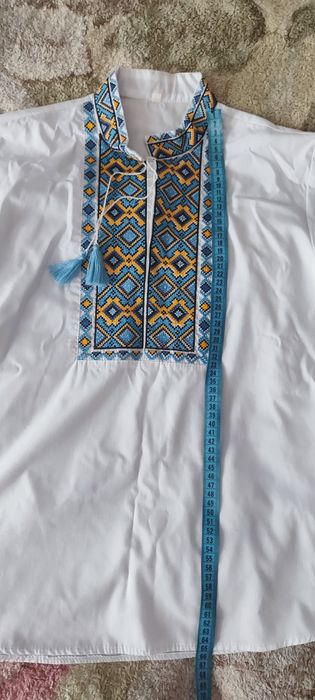 Продаю вишиванку на хлопчика