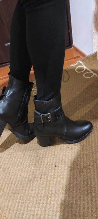 Шкіряні ботинки на флісі 36р.