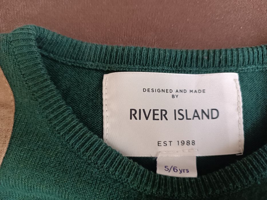 Piękny sweter zielony River Island 116