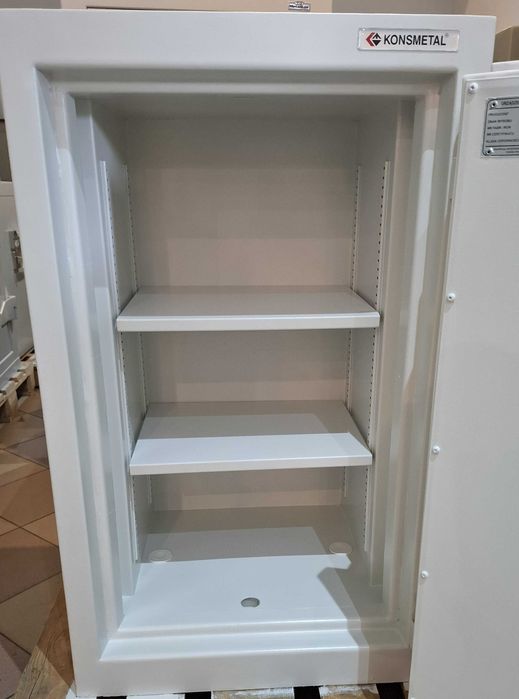 Sejf kasa pancerna Konsmetal KP 100, VI klasa, 650 kg.
