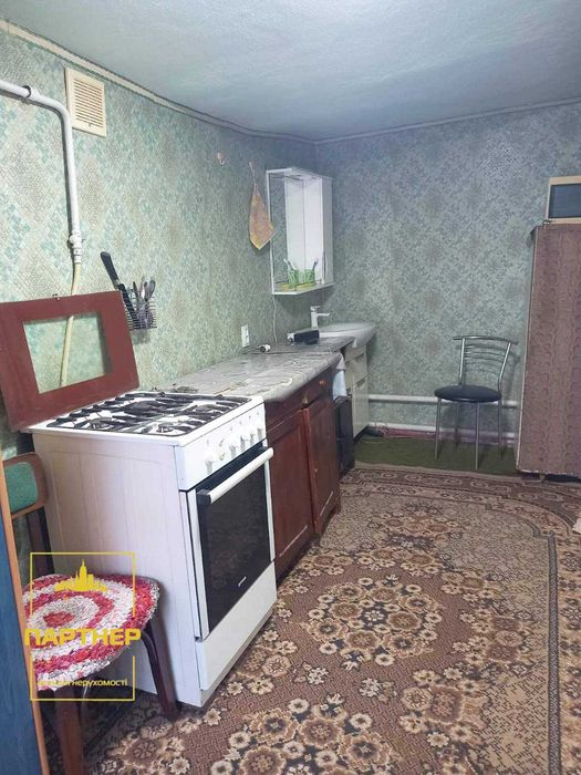 Продам частину будинку 37 м² з літньою кухнею та 13 сотками землі! Кременчук