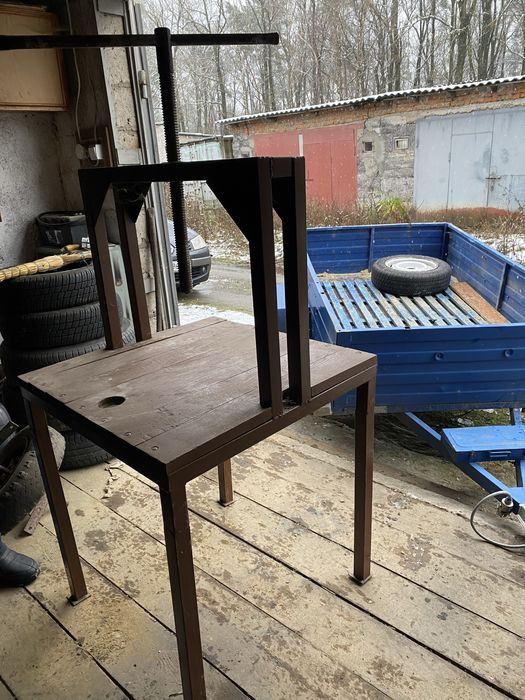 Прес ручний для яблук та винограду