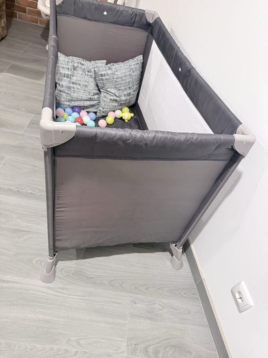Cama de viagem / parque infantil chicco