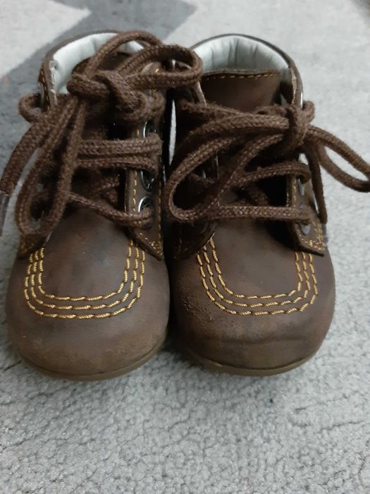 Sapato-bota para menino da Kickers