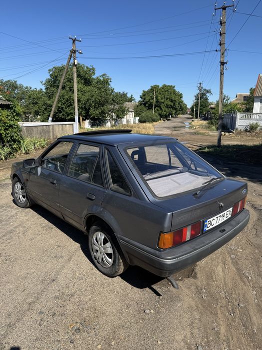 Ford Escort 1.3..