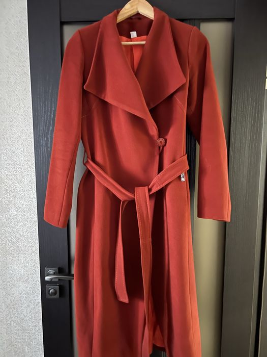 Пальто жіноче  демісезонне , 46-48 р