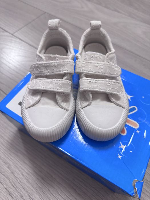 Кеди для дівчаток Reserved