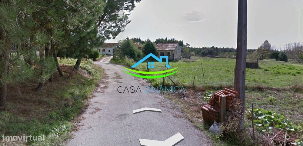 Casa para Recuperar com Eira e Terreno – Carriço, Pombal
