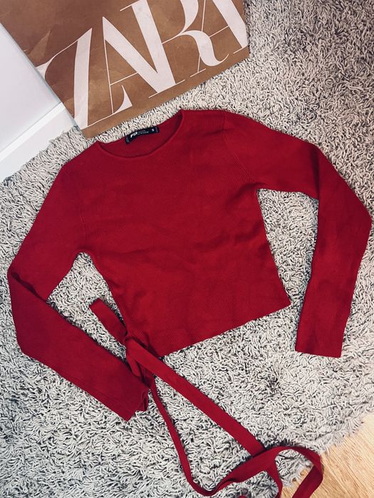 Czerwony sweter rozm s fishbone z paskiem damski