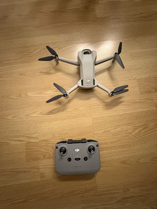 Drone DJI mini 3 com mala de transporte