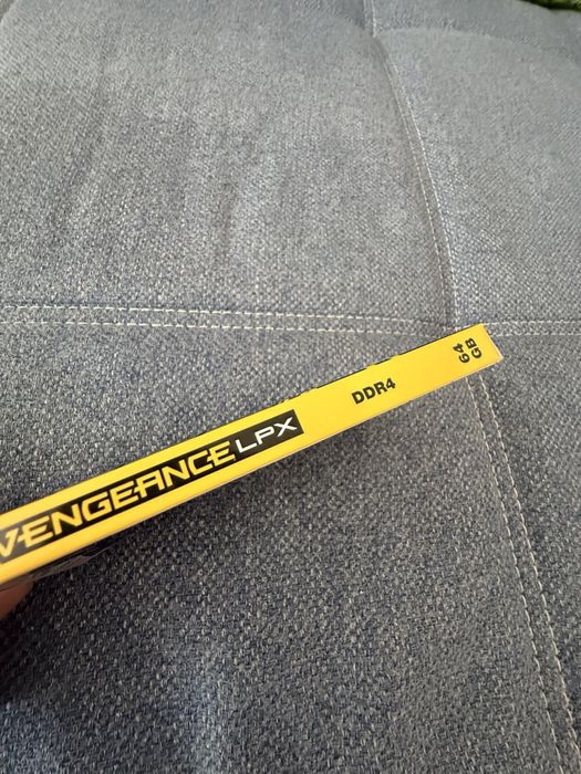 Corsair 64 GB (2x32GB) DDR4 3200 MHz ОЗУ Оперативная память оперативка