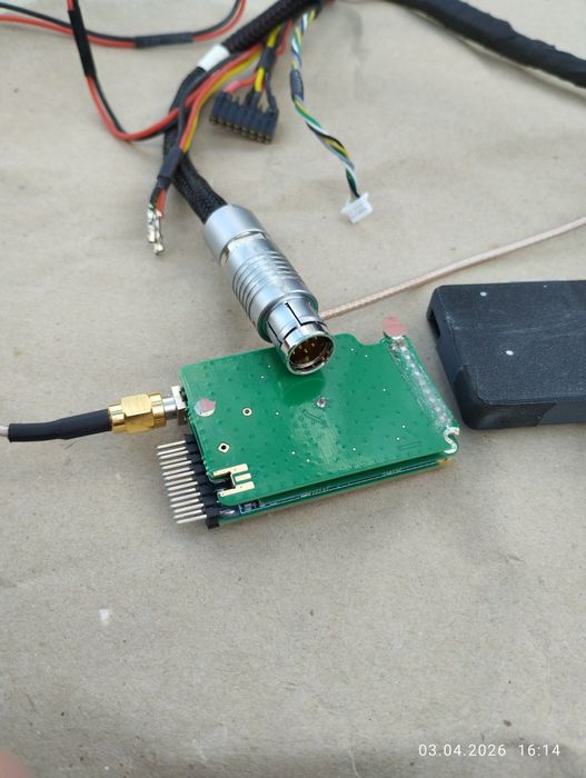 Запчастини до крила Зала