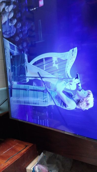 Телевизор 55 дюймов, топчик ультра крутой