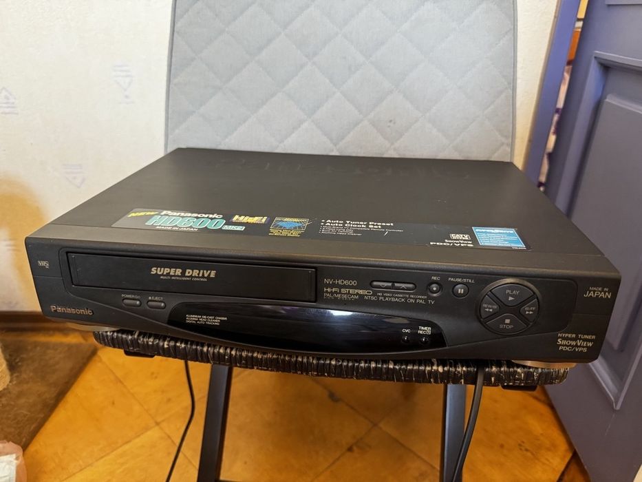 Продам касетний відеомагнітофон Panasonic