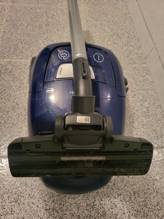 Aspirador AEG VX8  SILENCE