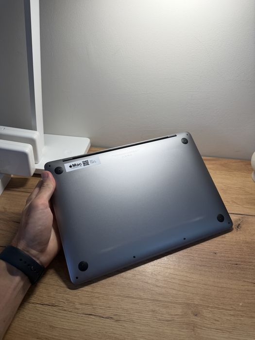 MacBook Pro 13 2020 M1 8GB 512GB SSD