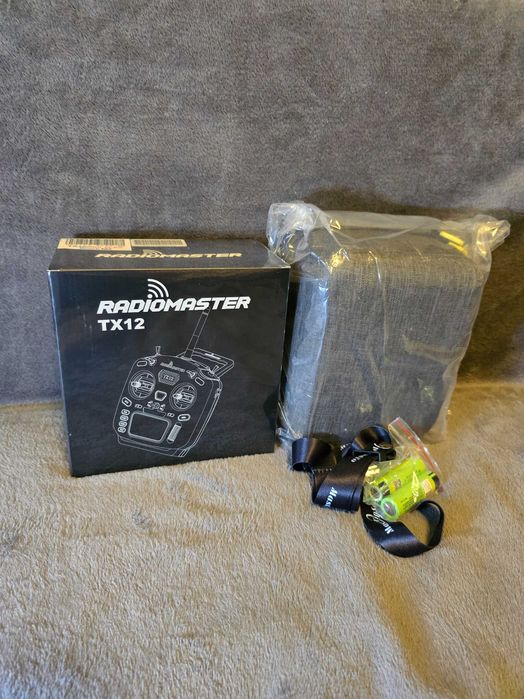 Radiomaster TX12 ELRS MKII M2 лівий газ, кейс чохол фірмовий, акуми 18650, ремінець