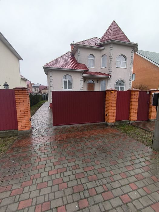 Будинок в Броварах