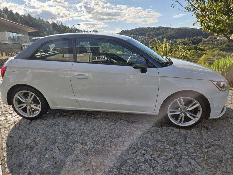 Audi A1 1.4 Tdi impecável só dois donos. — photo 4