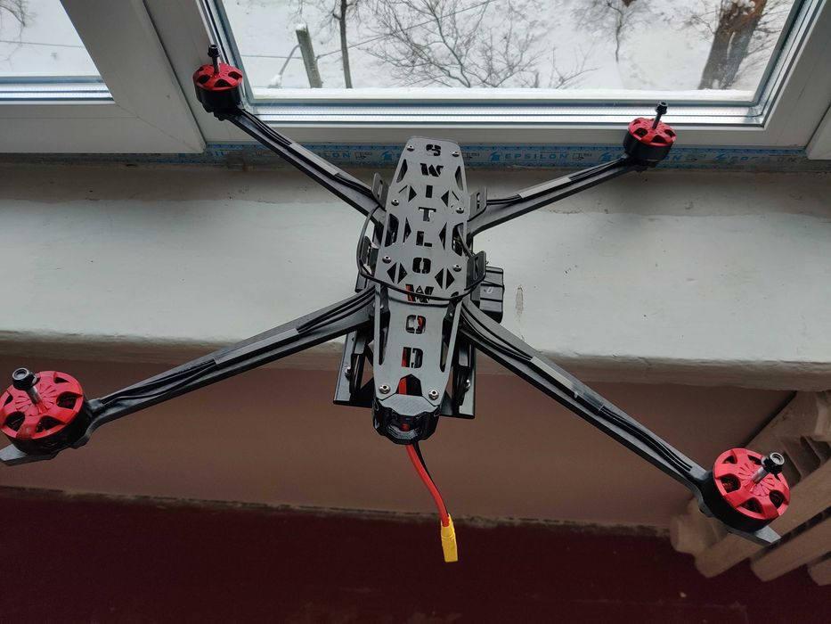 Великий FPV дрон під оптоволокно квадрокоптер drone 13 більше дюймів