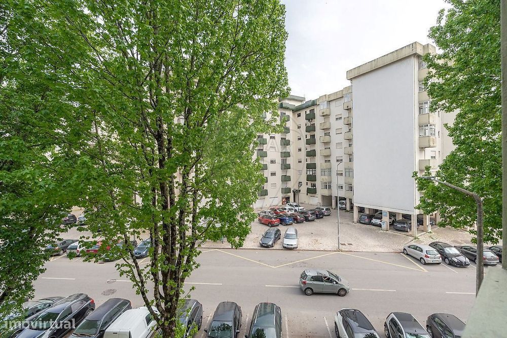 Apartamento T4 à venda em Coimbra  Santo António dos Olivais