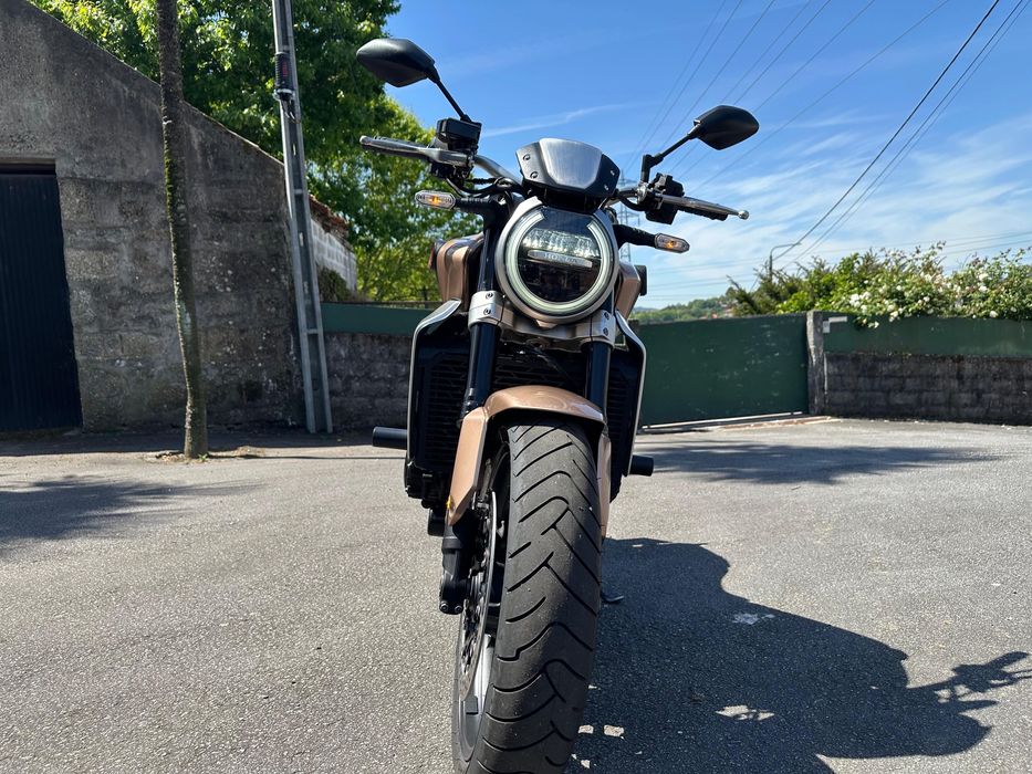 Honda CB1000R 7mil kms 2018 nacional