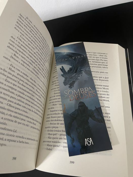 Livro  Sombra dos Deuses