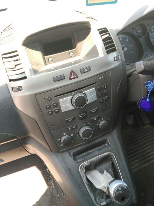 Portas/vidros, farolins, elevadores, fechaduras Opel Zafira B de 2006