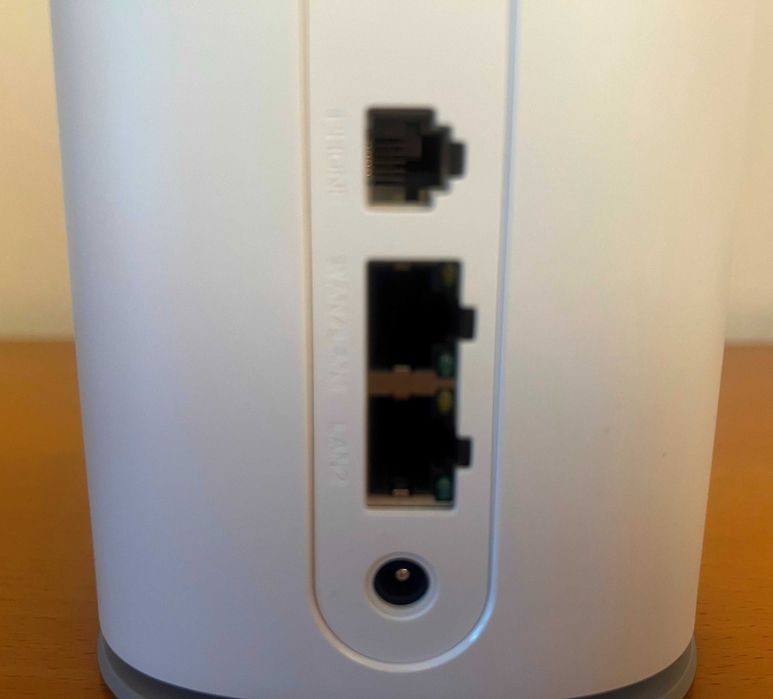 Router 5G ZTE MC8020  LTE do 5,4 Gb/s na kartę sim