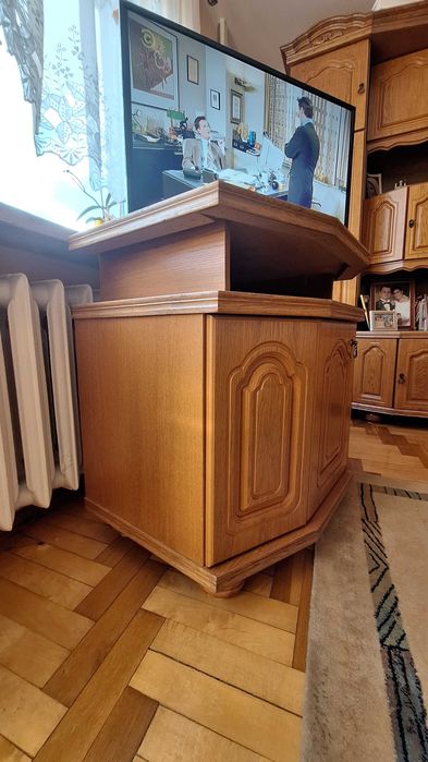 Stolik/konsola pod TV