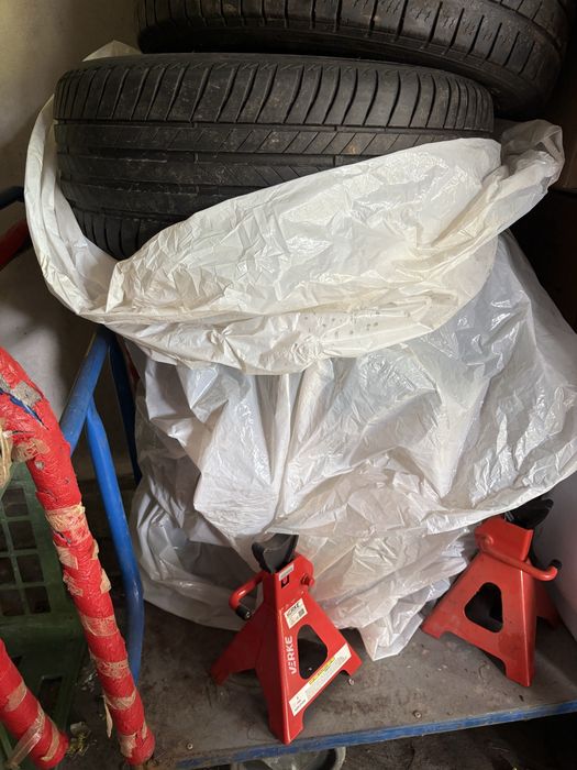 Sprzedam komplet opon bridgestone 225/45/17
