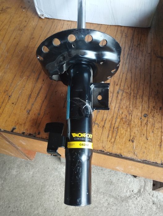 Продам стійку перед