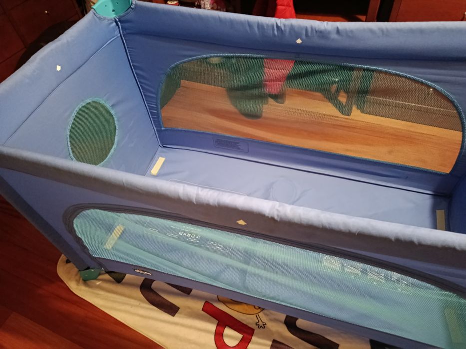 Cama de viagem chicco com colchão