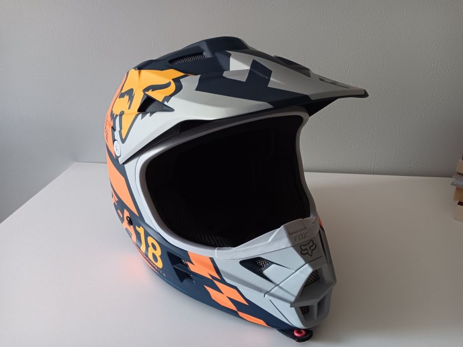 Motorbike helmet (Fox F-A 18)