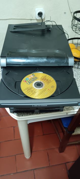 Aparelhagem Grunding KM13(avaria nos cd's)