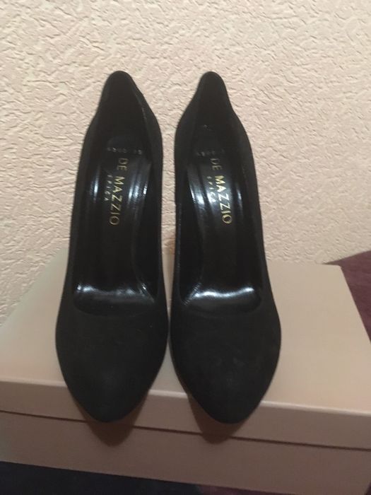 Стильные Замшевые туфли в идеальном состоянии