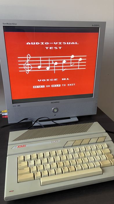 Retro komputer Atari 65 XE