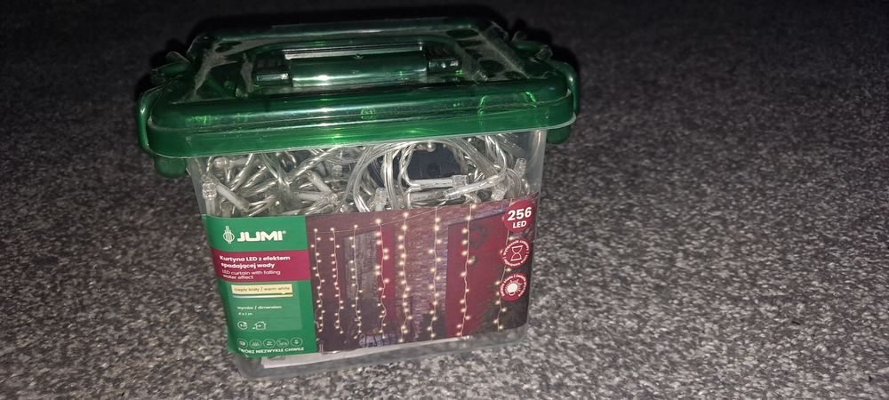 Kurtyna led na zewnątrz i wewnątrz