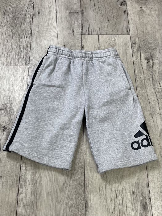 Adidas шорты 11-12 лет 152 см подростковые серые с лого