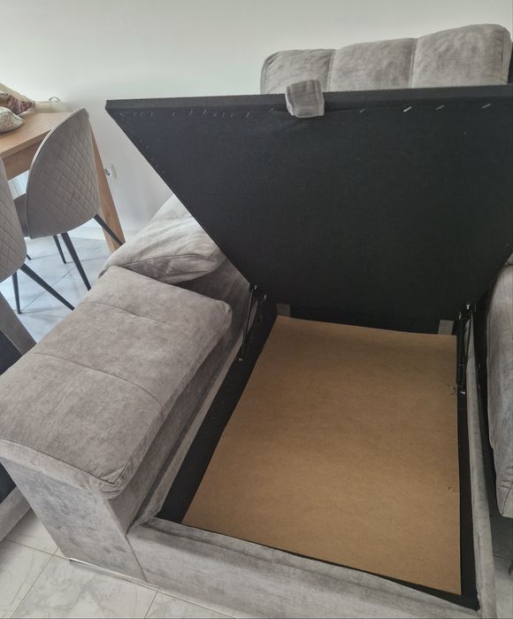 Sofá com chaise longue